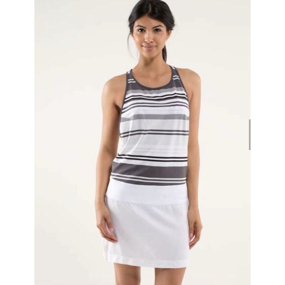 Lululemon Blissed Out Tank Dress Size 2 Striped White Gray Tennis Pickleball - Picture 1 of 11